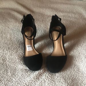 Christian Soriano Heels
